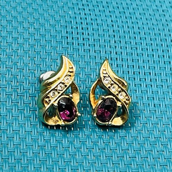 Vintage Avon Earrings Amethyst Feb. Birthstone Purple Stone Gold Tone Rhinestone - Picture 1 of 16